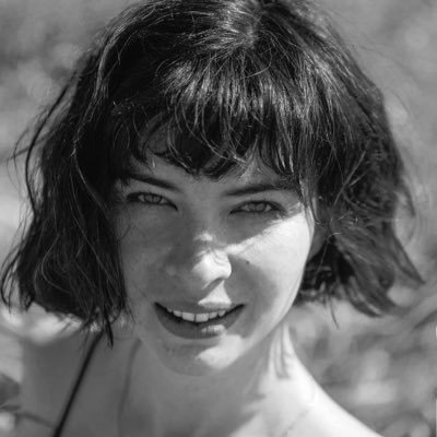 EveWitwicki's profile picture. EVE & SWALLOWS – digital art inspired by life, love, and freedom