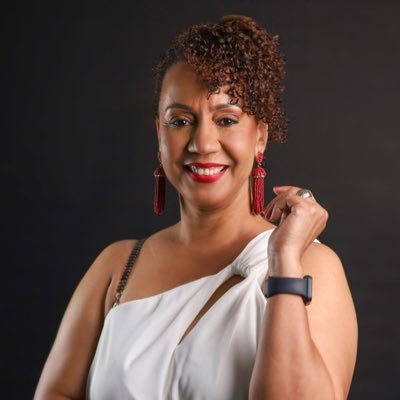 NovasRoss's profile picture. Idealista, con los pies sobre de tierra, defiendo todo en lo que creo. Hay que eliminar la pobreza. La educación es lo más importante. Del licey hasta la muerte