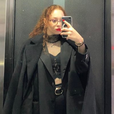 alanursertdemr's profile picture. AİBÜ | gazetecilik  24’🎓 AÜ | İşletme Yönetimi