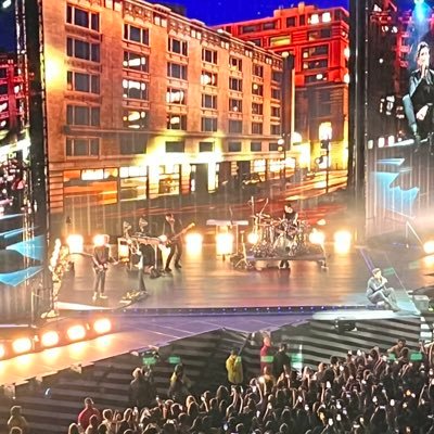 IrishCailinL5's profile picture. Proud Dubliner &The Script....What else ?? ☘️🤟🥁🎸🎤☘️