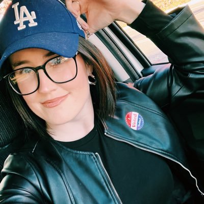 (previously @_erinmckenziee but hackers gonna hack at 1.5k 🤧). wannabe writer. singer(ish). theatre nerd. currently: helena eagan’s personal assistant.
