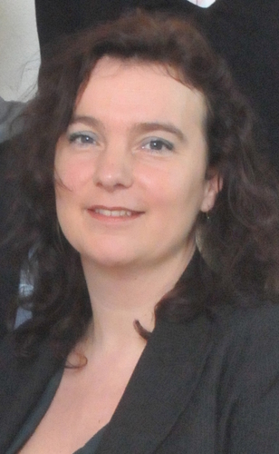 __Vero__o's profile picture. “Everybody is a genius. But if you judge a fish by its ability to climb a tree, it will live its whole life believing that it is stupid.” - Albert Einstein