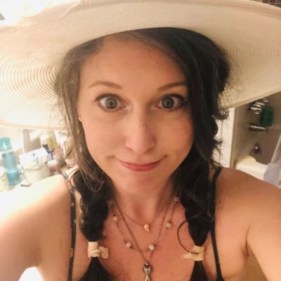 I am a lover of Shakespeare, theatre, wine, Mexican food, all animals, my handsome hubby, and my two sweet boys. Ars longa vita brevis, y’all!