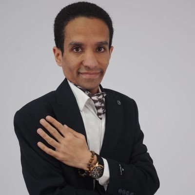 HosamHa07255564's profile picture. حسام العشماوي شخصية عامة فنان تشكيلي /تصميم ازياء /رائيس لجنة مهرجان الفنان ومهرجان أفريقيا في عيون الفنان الدولي