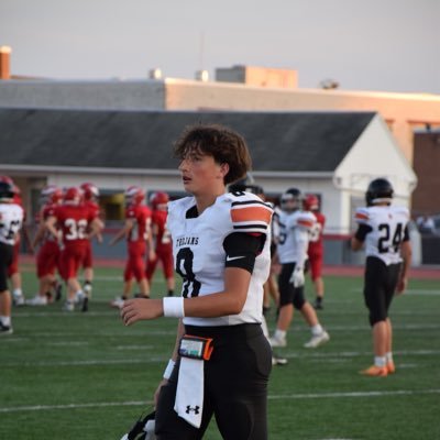 QB Class of 2029 | 5’11” 160 lbs. |PA| Distinguished Honor Roll Student 3.8 GPA | Head Coach: @CoachFry8 | York Suburban
Highlight Video in Link Below
