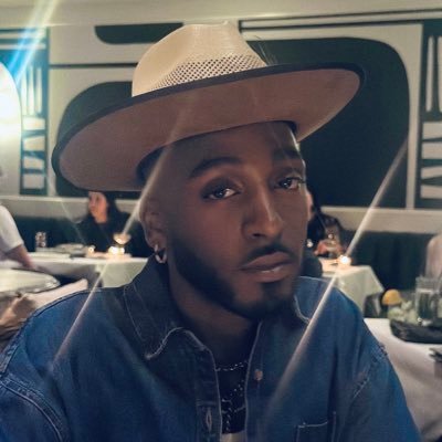 varthevixen's profile picture. they/them/bitch ♑️