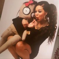 ♡ | taurus (@praadaabae) 's Twitter Profile Photo