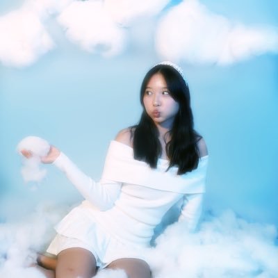 KatCAsianUGC's profile picture. Looking for a UGC creator? Look no further! I’m Korean/Asian American, Gen-Z, Tesla owner, Cat mom, & Tech lover! I work with ALL NICHES💖