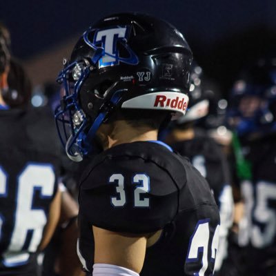Papillon South Class ‘27 | DB WR | 5,10 165 | 3.5 GPA |