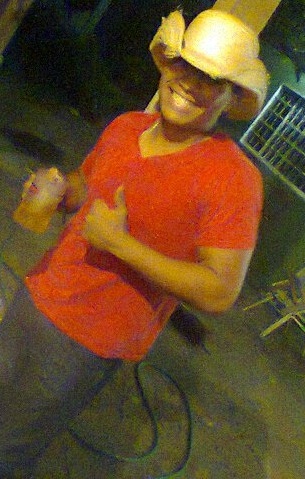 A pessoa mais feliz do mundo por ter ao meu lado a menina mais linda do mundo! Q EU MAIS  AMO @carolberrocal