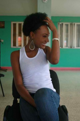model, musician, party animal, people person, sexy, independent, intelligent, single..what more is there? :)