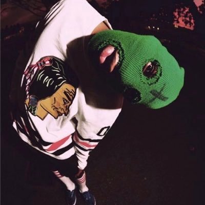 👾