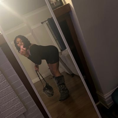 Divine Aquee, a peach that fell from Rosetta Forneys tree🙌🏾🤞🏾Richgirl 😍Pure, god fearing, but it can still get gangsta🤗Brave❤️❗️
