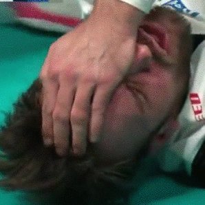 Próbuję zrozumieć lepiej siatkówkę liczbami, ale nigdy nie zrozumiem do końca.
Nagrywam @SzostySet, zawodowo blisko analizy danych.