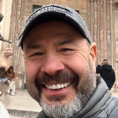 Yeni rotalar,Daimi merak, Farklı görüşler ve Lezzet’ler, Duygusal anlar ”Sense of humor”a Must😄 Yoga,Viski,Şarap,Müzik,Kitap,Tiyatro,Dostluklar, Güven,Ve💙💛