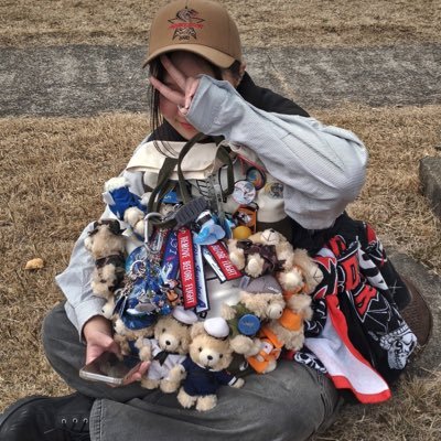 社会人2️⃣年目 / クマのぬいぐるみがたくさんついたカバンで航空祭行ってる20歳