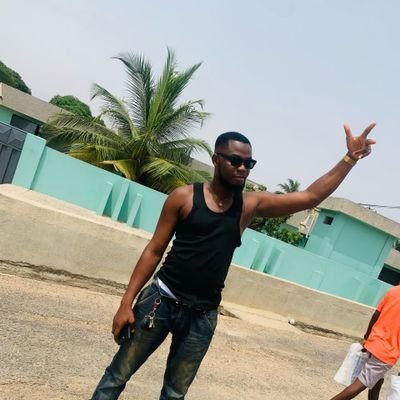 Infinity is a musician from a small town in the Eastern region Ghana called (somanya) #wemovelarge ❤️ 💯