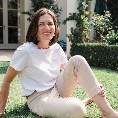 Author of Walk Like A Girl | Chilean & South African Writer | Walked long-distance around the world | Way more active on IG @Claudia.Esnouf.Author