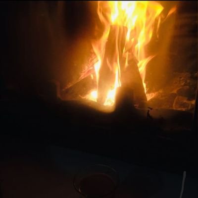 cneyt5674091454's profile picture. 