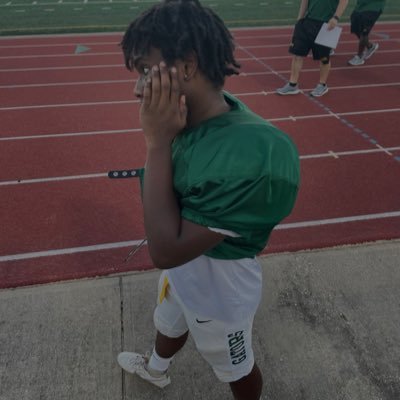 Captain Shreve High | C/O 2028 | LB/RB | 5'7 170 | 4.0 GPA | caidonclay122209@gmail.com | 318-617-9670