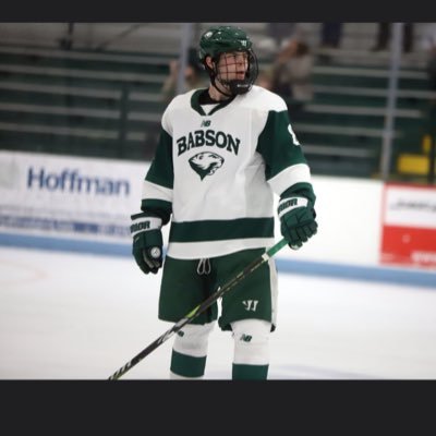 nwoudenberg10's profile picture. Northwood | Babson Hockey #8