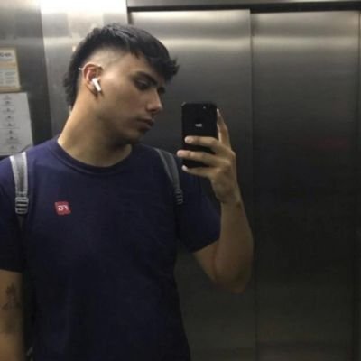 ESTUDIO RRII. no soy modelo empecé como modelo. bueno chicos, está google, nos informamos un poquito y sino preguntale a tu novio que me conoce muy bien.