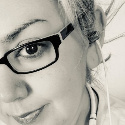 Quien no comprende una mirada tampoco comprenderá una larga explicación.