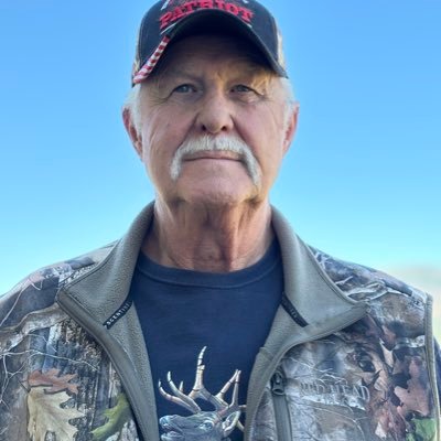 USAF Veteran, retired Locomotive Engineer, published Author HOGHEAD “One Man’s Life on the Railroad”