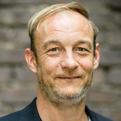 local politics in cologne, member of the digitization committee
& round table on refugee issues