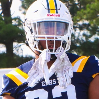 c/o 27| 3.3 gpa| 6’2 | 260 | OT/DT| (cell:404-513-5591)