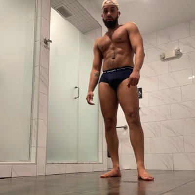 Living my best life while being a Dog Dad ♥️🐶
Follow my IG: Model_this