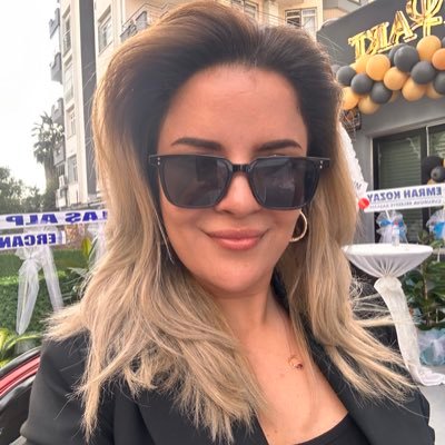 PelinDemir01's profile picture. 