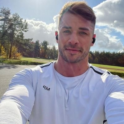 LiamJames940's profile picture. cryptocurrency is the way to success