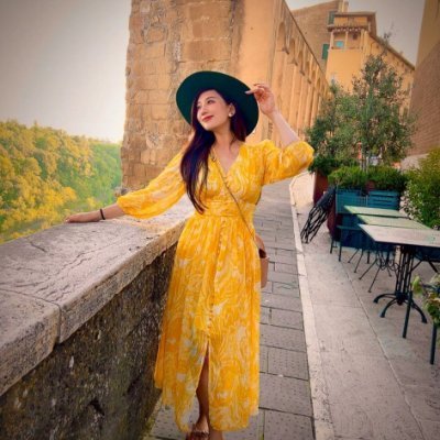 kostenych's profile picture. Bakery owner.