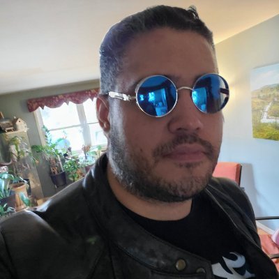 Arroyo3d's profile picture. “Snatch back your brain, zombie!”
🇩🇴