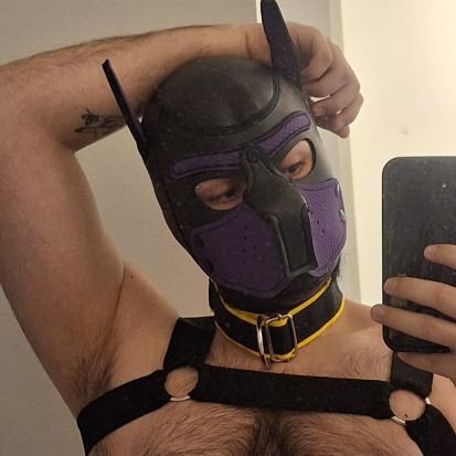 mangyafterdark's profile picture. 21 // Vers // Puppy 🐶🦴