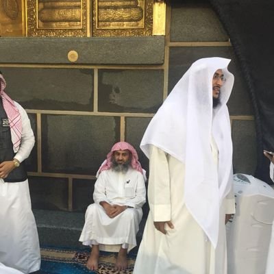 _ twitter.sg100@كان مطرف بن الشخير رحمه الله يدعو:وأعوذ بك من أن أقول حقاً هو لك رضى،أبتغي به حمد سواك.وأعوذ بك من أن أتزين للناس بشيء يشينني عندكhttp://gm