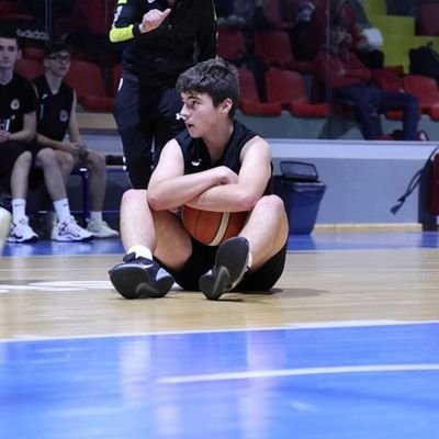 SG/PG | 5’7” | Malta | Hibernians | Elite shooter | Elite defender | C/O 2028
Email: lukamiljanicbaldacchino@gmail.com
DM me or email me for any inquiries