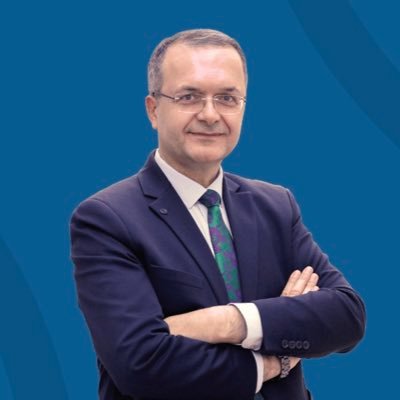 Ankara Üniversitesi İlahiyat Fakültesi, İAK Başkan Yrd., DİYK Üyesi, Din Sosyoloğu, https://t.co/fLPXGZuPBa
