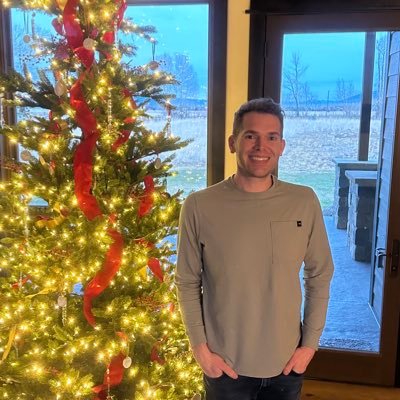 Price1687's profile picture. 