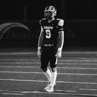 Big Foot High School (WI) 2026 | DE | TE | GPA: 3.65 | 6’5, 250lbs | email: ojsmith@bigfoot.k12.wi.us | IG: o_smith05 | 262-325-3102 | B: 315 | S: 455 | DL: 585