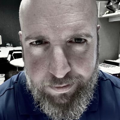Tech Junkie, father of four wonderful children, and husband to the most beautiful woman in the world.