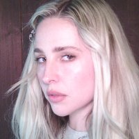 LAUREL (@classiclaurel) 's Twitter Profile