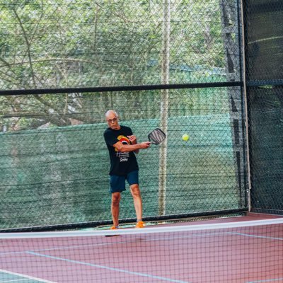 EkrubEcurb's profile picture. 