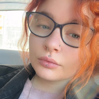 ✨| twenty eight | queer | chaotic nerd | lotr & jurassic park lover | dog mama | tattoo collector | psychology graduate | priv: @m0rdorwhispers_ | 18+ |✨
