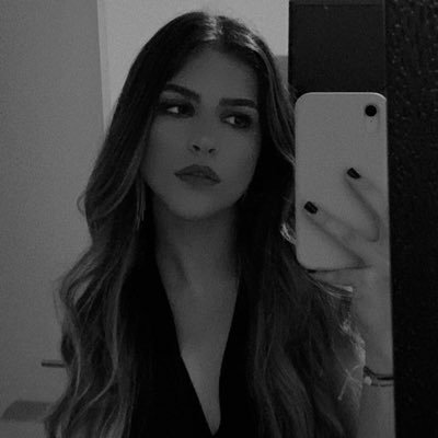 orianavlsqz's profile picture. welcome 2 my depression dump