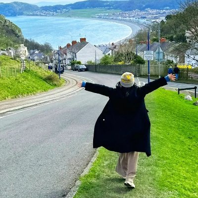 EdenEden182's profile picture. Unapologetically girly👩‍💼