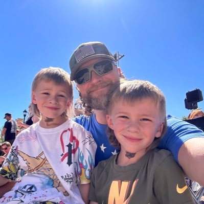 ChadleyJoh4301's profile picture. god first🇺🇸maga🇺🇸pure blood🇺🇸 I am Charlie Kirk 🇺🇸