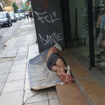 Queremos vivir bien, seguros, tranquilos.
CABA va rumbo al colapso total.
Baja el gasto Blackri