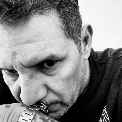 Tony_Cajeme's profile picture. Me gustan los perros, la cocina y el arte.